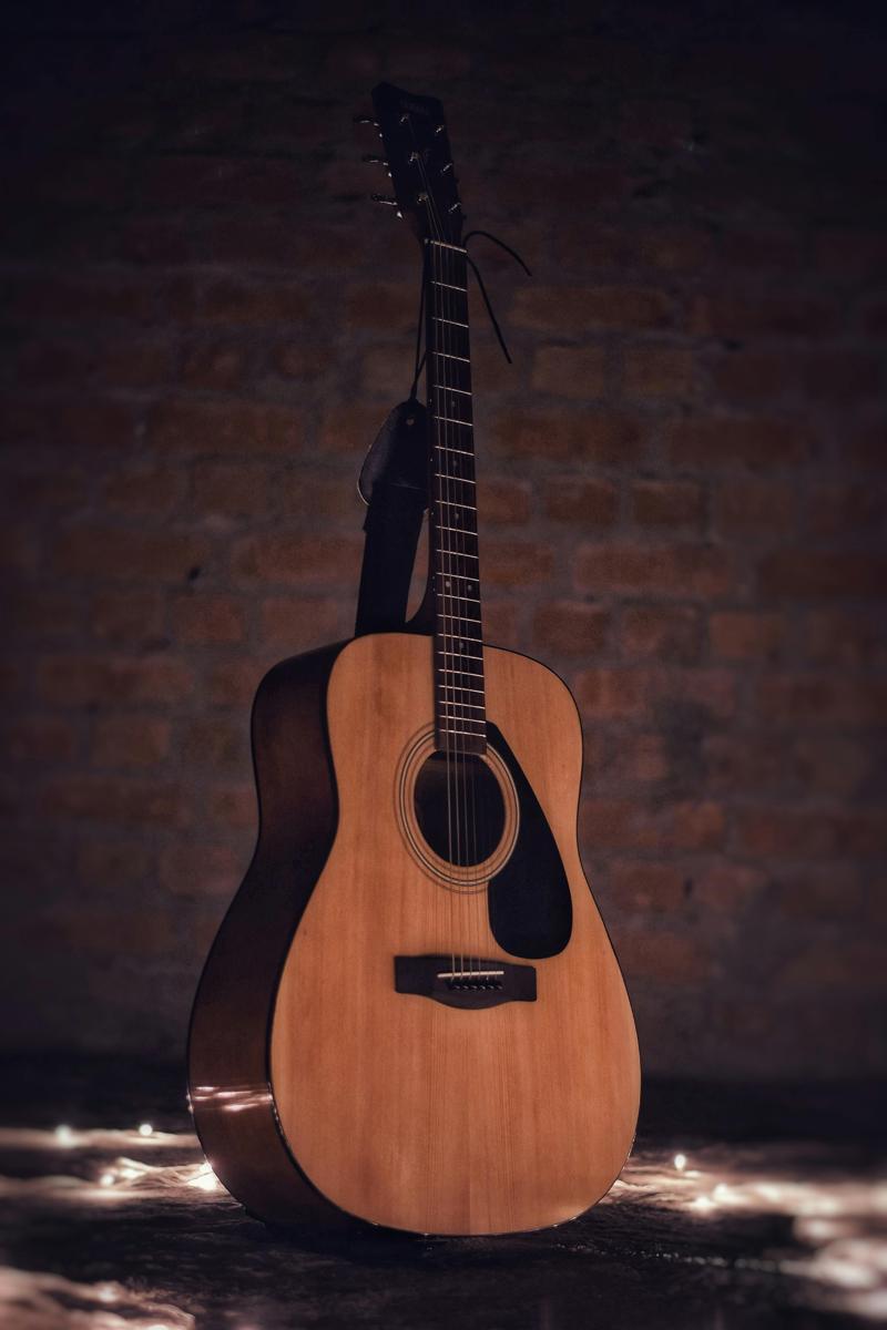 acoustic guitar-191aa7cc8c904f6991866f1c9fa92998.jpg acoustic guitar